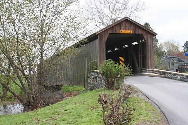 Hunsecker's Mill Covered Bridge / Wikipedia / Matthew Brooks
Link: https://en.wikipedia.org/wiki/Hunsecker%27s_Mill_Covered_Bridge