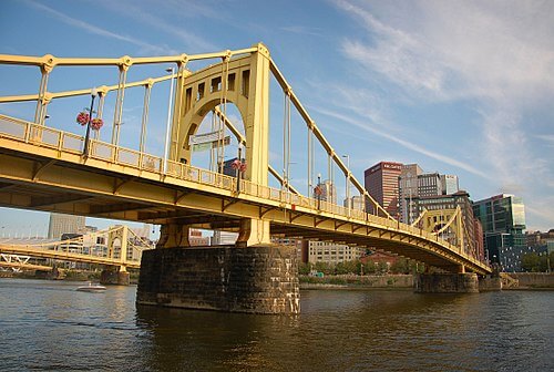 Roberto Clemente Bridge / Wikipedia / Britt Reints
Link: https://en.wikipedia.org/wiki/Roberto_Clemente_Bridge