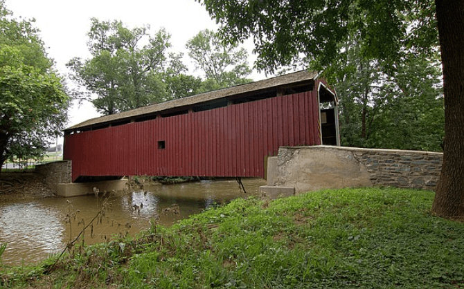 Zook's Mill Covered Bridge / Wikipedia / Derek Ramsey
Link: https://en.wikipedia.org/wiki/Zook%27s_Mill_Covered_Bridge